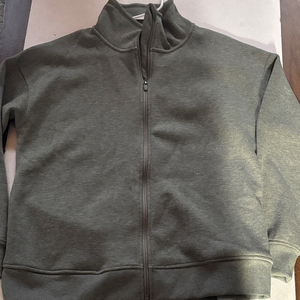 MONDETTA Women’s Gray Zip-Up Jacket